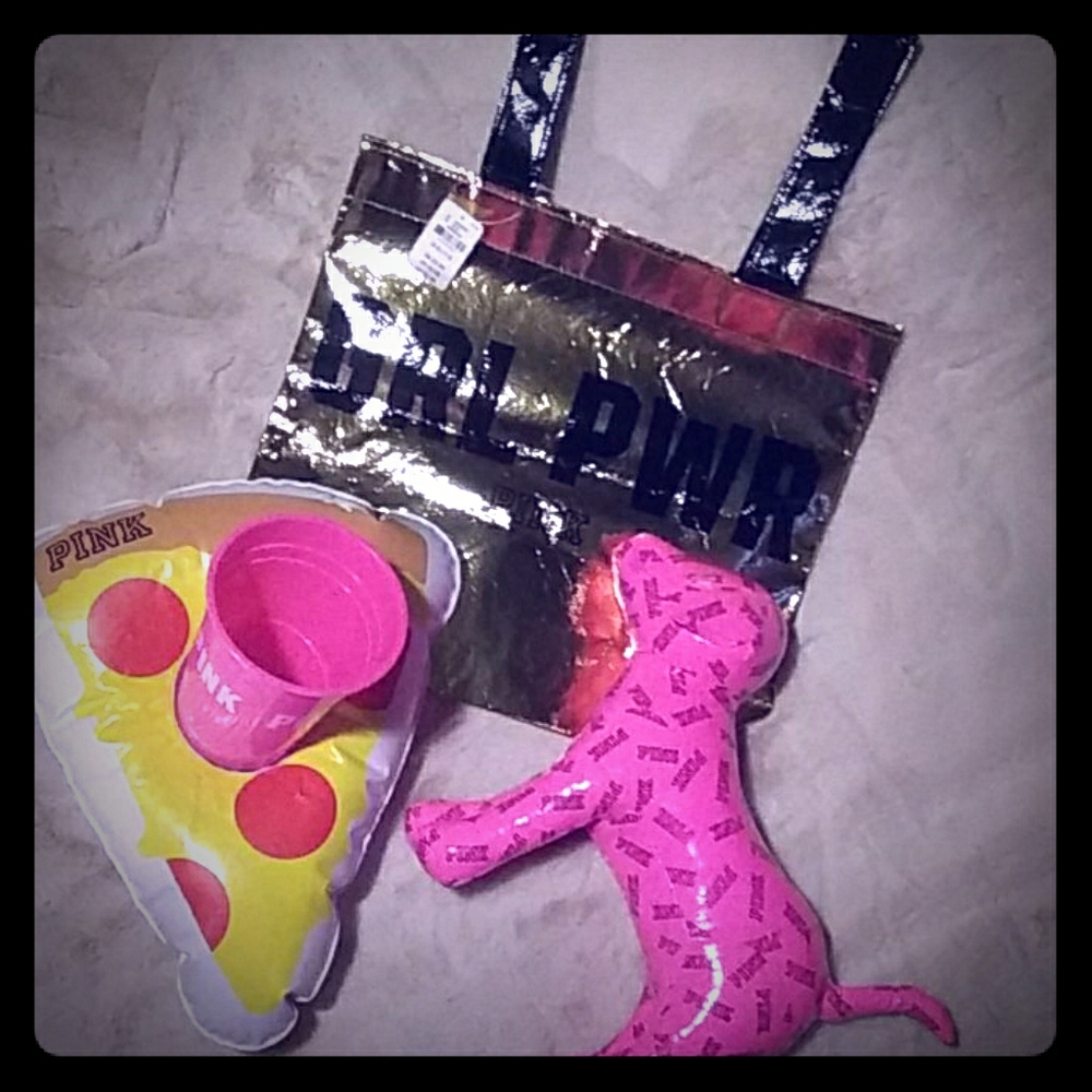 Victoria's Secret GWP bundle. NEW!